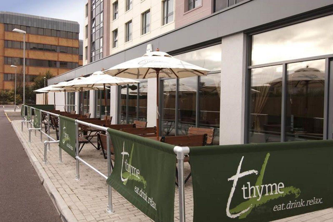 Premier Inn London Gatwick Airport - Manor Royal Crawley  Zewnętrze zdjęcie