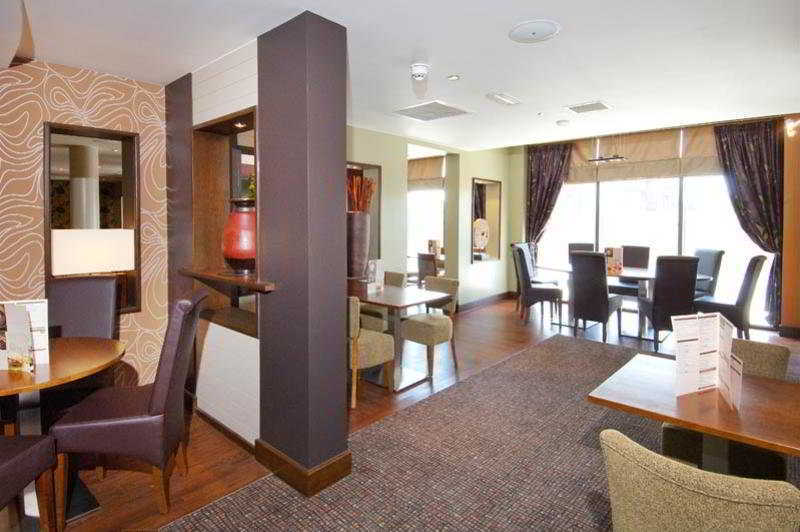 Premier Inn London Gatwick Airport - Manor Royal Crawley  Zewnętrze zdjęcie